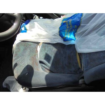 peugeot 206 berlina del año 2001