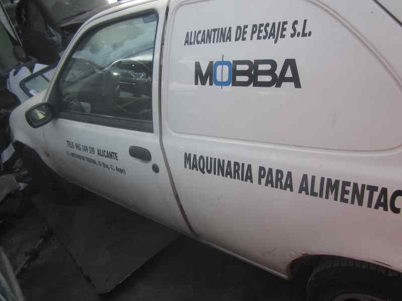 ford fiesta berlina (dx) del año 1999