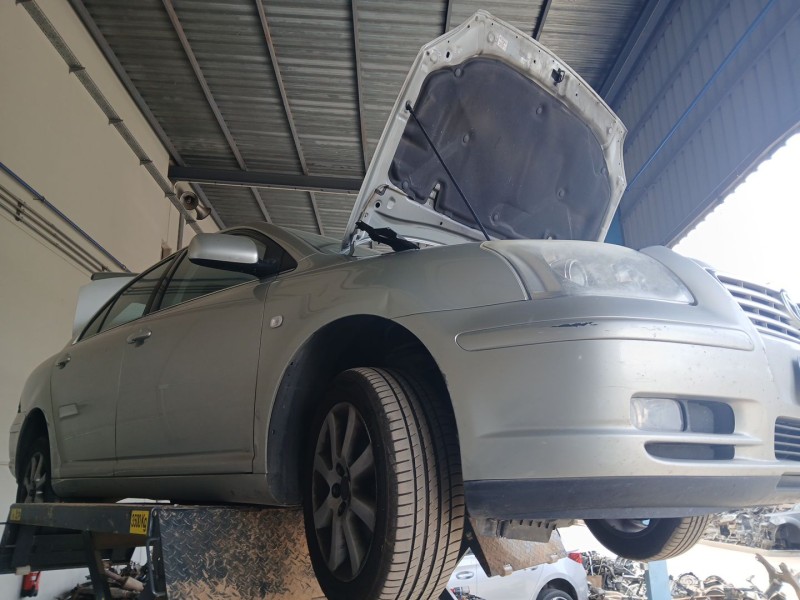 TOYOTA AVENSIS (_T25_)