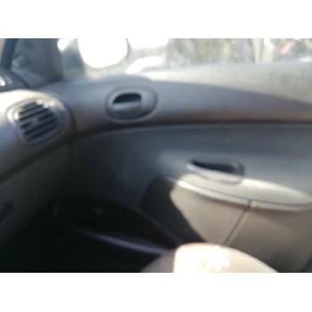 peugeot 206 berlina del año 2004