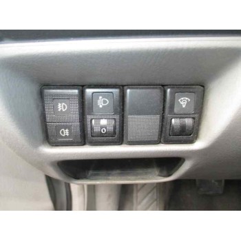 mazda 323 berl. f/s (bj) del año 2001