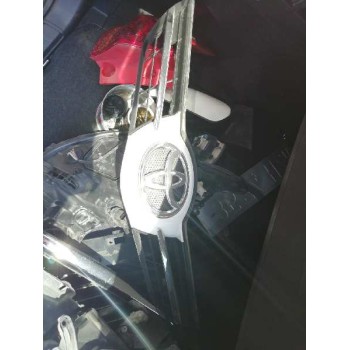 toyota auris del año 2014