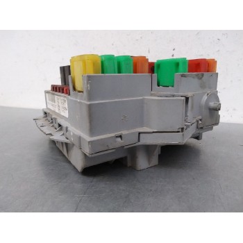 Recambio de caja reles / fusibles para fiat bravo (198) 1.4 16v cat referencia OEM IAM 51775686  