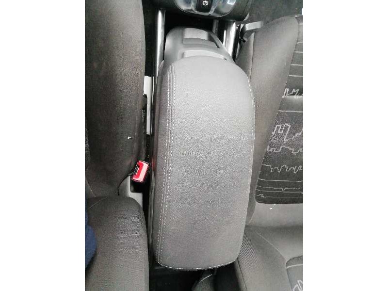 Recambio de apoyabrazos central para opel meriva b 1.7 16v cdti referencia OEM IAM   