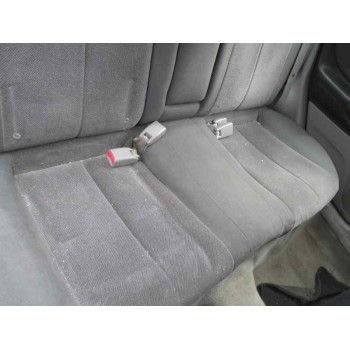 mazda 323 berl. f/s (bj) del año 2001