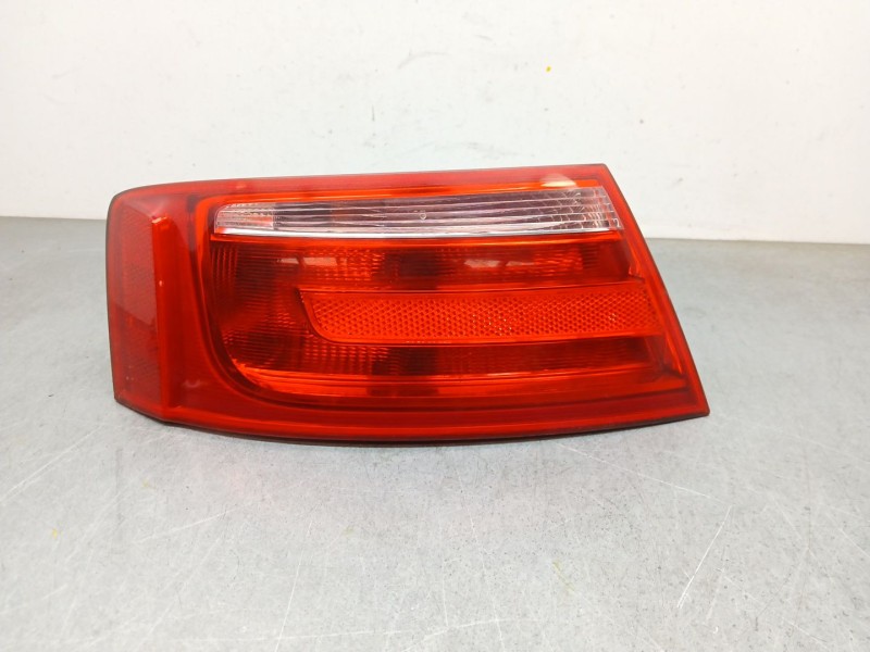 Recambio de piloto trasero derecho para audi a5 (8t3) 2.7 tdi referencia OEM IAM 8T0945095  