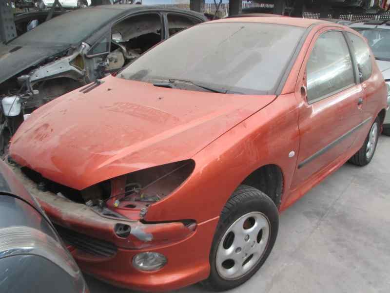 peugeot 206 berlina del año 2001