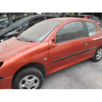 peugeot 206 berlina del año 2001