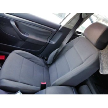 volkswagen golf v berlina (1k1) del año 2007