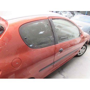 peugeot 206 berlina del año 2001