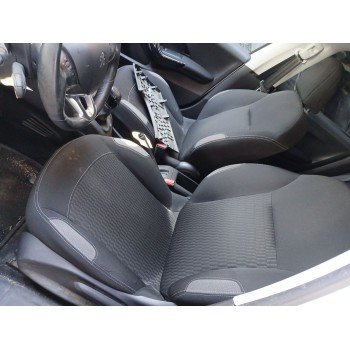 peugeot 208 i (ca_, cc_) del año 2015