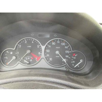 peugeot 206 berlina del año 2001