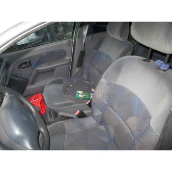 renault clio ii fase i (b/cbo) del año 2001