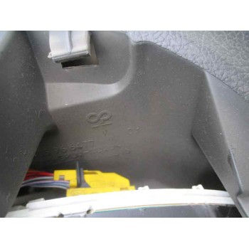 peugeot 206 berlina del año 2001