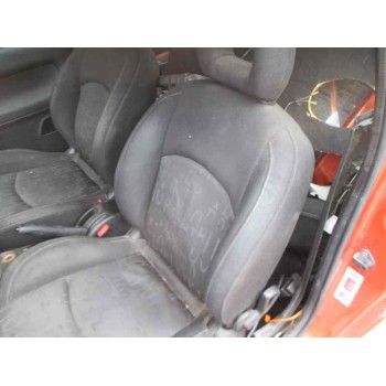 peugeot 206 berlina del año 2001