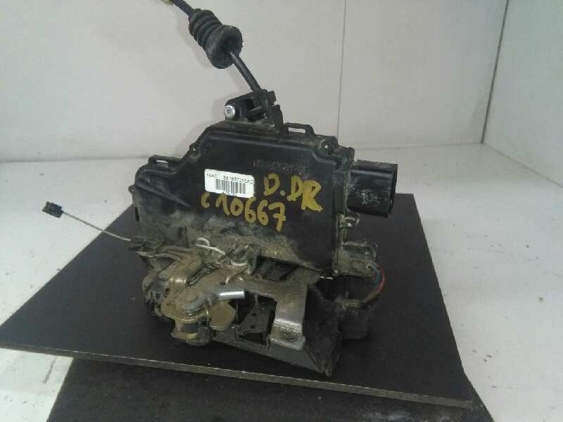 Recambio de cerradura puerta delantera derecha para seat leon (1m1) stella referencia OEM IAM   FICHA NEGRA 8 PINS