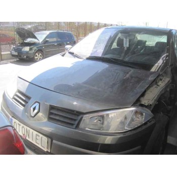 renault megane ii classic berlina del año 2004