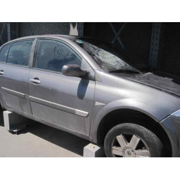 renault megane ii classic berlina del año 2004