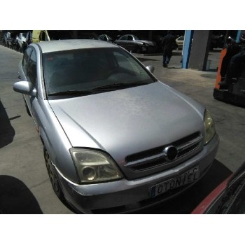 opel vectra c berlina del año 2003