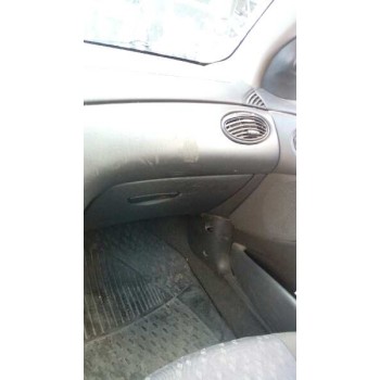 ford focus berlina (cak) del año 1999