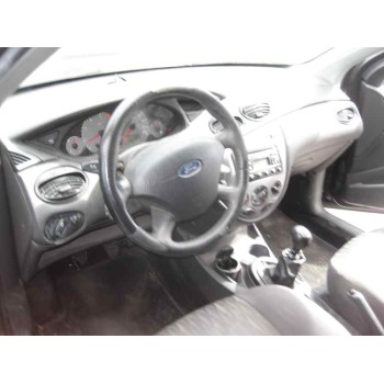 ford focus berlina (cak) del año 2004