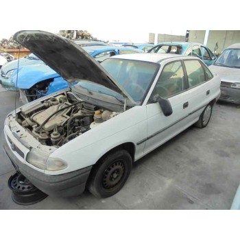 opel astra f berlina del año 1996