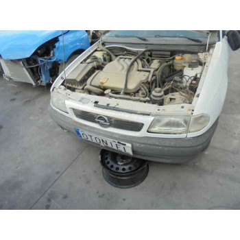 opel astra f berlina del año 1996