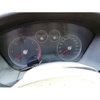 ford focus berlina (cap) del año 2006