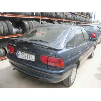 ford escort berlina del año 1996