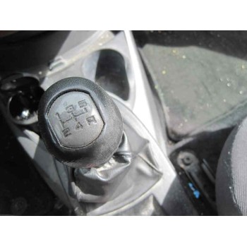 ford focus berlina (cak) del año 2004