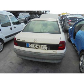 opel astra f berlina del año 1996