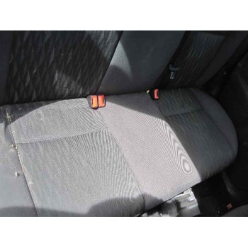 ford focus berlina (cak) del año 2004