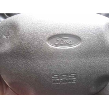 ford escort berlina del año 1996