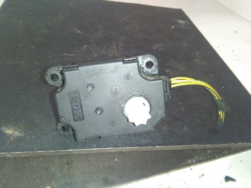 Recambio de motor electrico para peugeot 308 sport referencia OEM IAM VHB303003D TRAMPILLA CALEFACCION