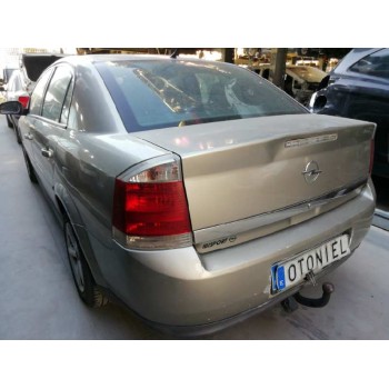 opel vectra c berlina del año 2003