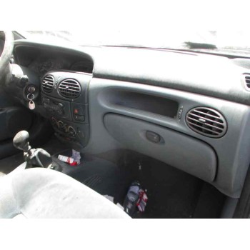 renault megane i berlina hatchback (ba0) del año 1997