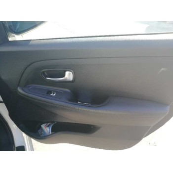 kia carens ( ) del año 2016