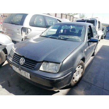 volkswagen bora berlina (1j2) del año 2003