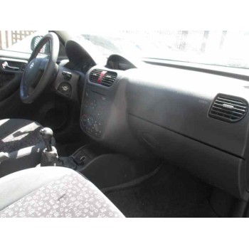 opel corsa c del año 2003