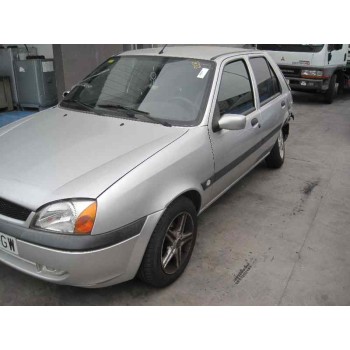 ford fiesta berlina (dx) del año 2001