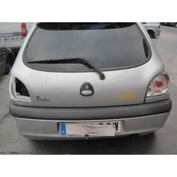 ford fiesta berlina (dx) del año 2001