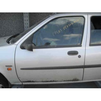 ford fiesta berlina del año 1996