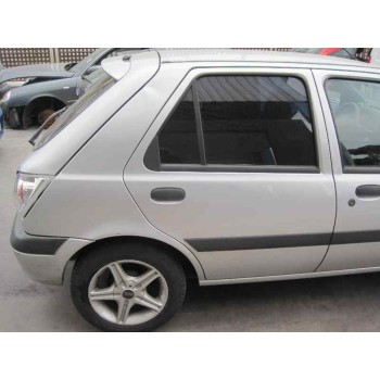ford fiesta berlina (dx) del año 2001