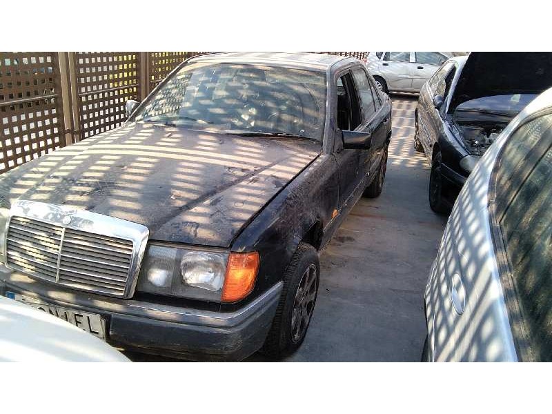 MERCEDES-BENZ CLASE E (W124) BERLINA