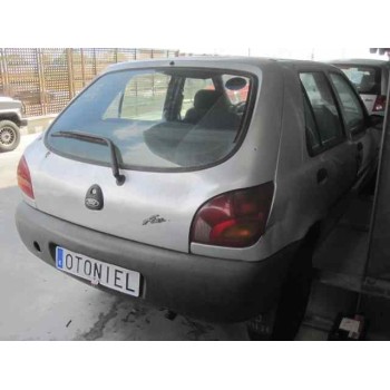 ford fiesta berlina del año 1996