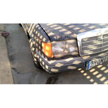 mercedes-benz clase e (w124) berlina del año 1985