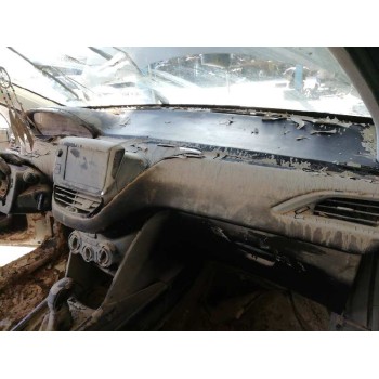 peugeot 2008 (--.2013) del año 2015