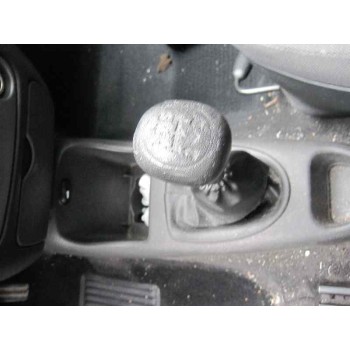 ford fiesta berlina (dx) del año 2001