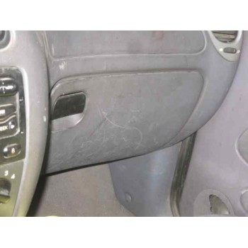 ford fiesta berlina del año 1996