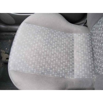 ford fiesta berlina (dx) del año 2001